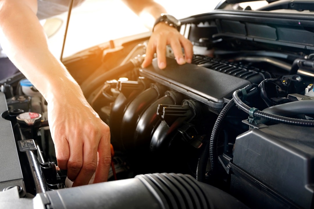 Signs Your Car Gives You When It Needs Service Maintenance